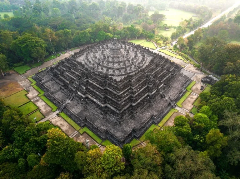 candi-borobudur-1